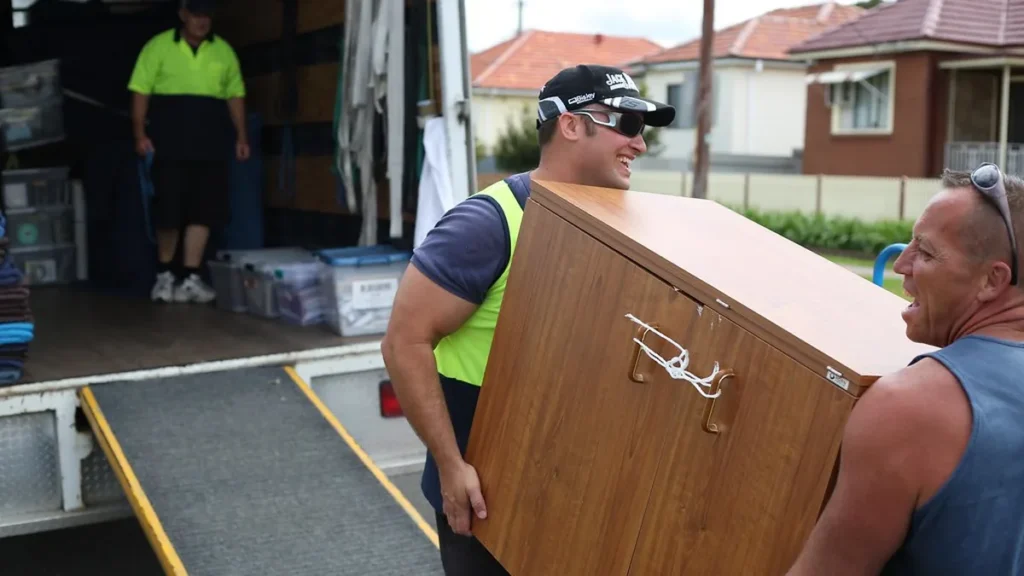 Hiring Movers in 2026: Where to Find, What to Pay, How to Keep